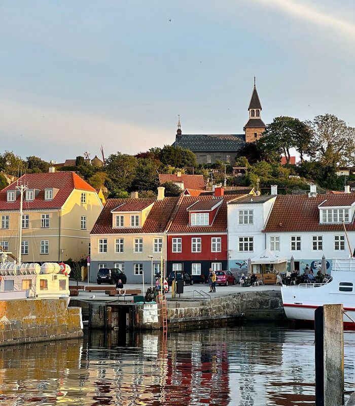 Tận hưởng không gian yên bình tại đảo  Bornholm khi du lịch Đan Mạch