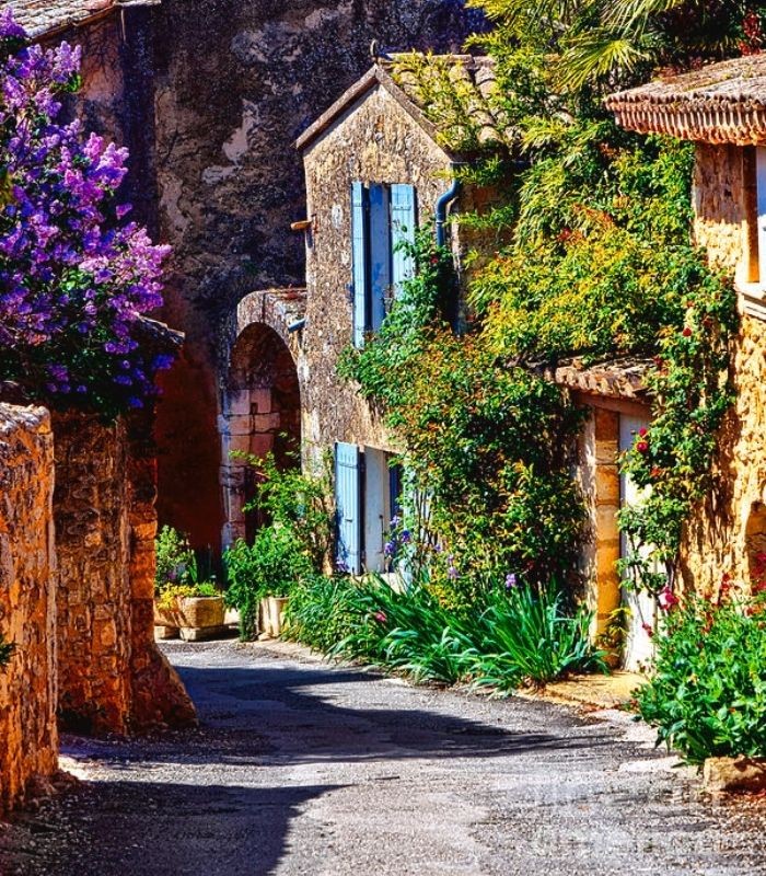 Du lịch Provence mùa xuân