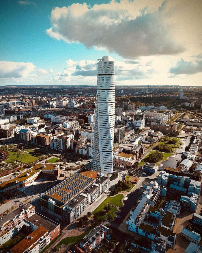 Tòa Turning Torso hoa lệ tại thành phố Malmo Thụy Điển