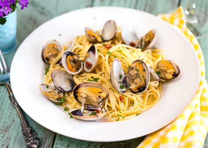 Bờ biển Amalfi nước Ý - Spaghetti alle vongole đây là món mì Ý cổ điển