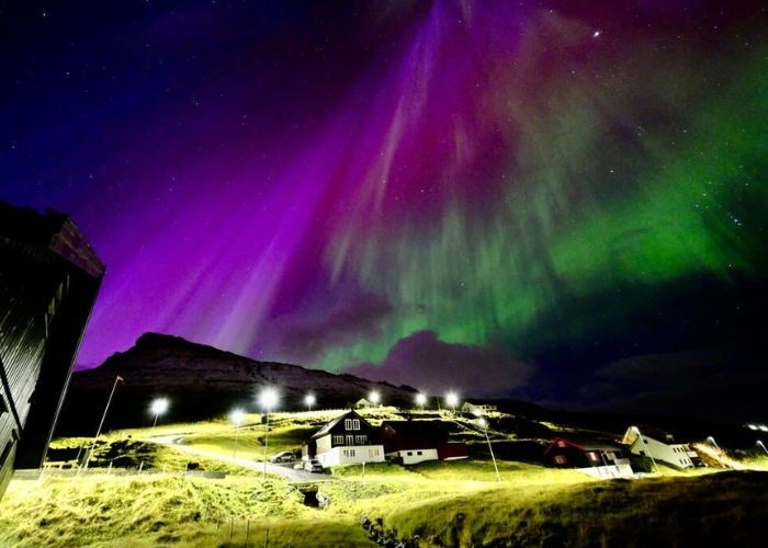 Săn cực quan tại miền Bắc Iceland