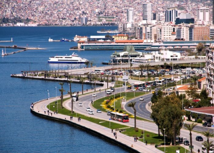 Izmir - điểm tham quan nổi bật của tour Thổ Nhĩ Kỳ