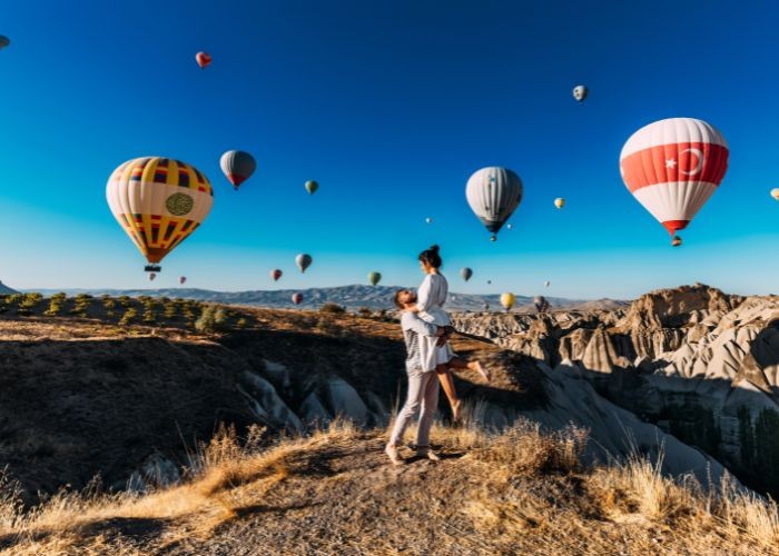 Bay khinh khí cầu tại Cappadocia