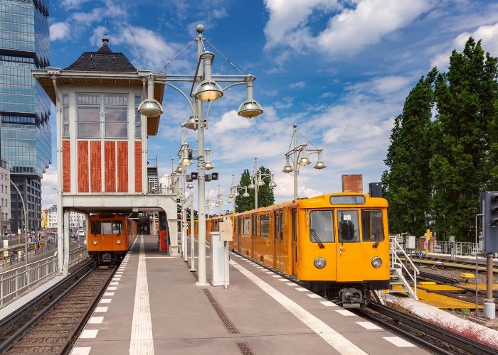 U-Bahn (tàu điện ngầm) là phương tiện di chuyển tại Đức phổ biến