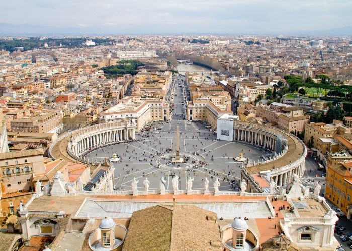 Kinh nghiệm du lịch Vatican - Di chuyển như thế nào thuận tiện nhất