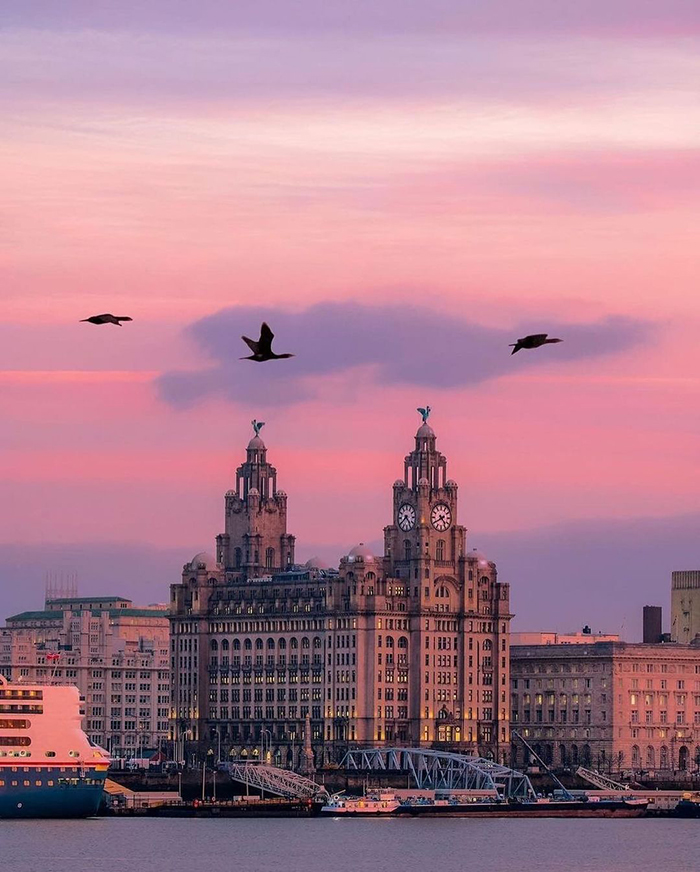 Du lịch thành phố liverpool Anh vào mùa xuân