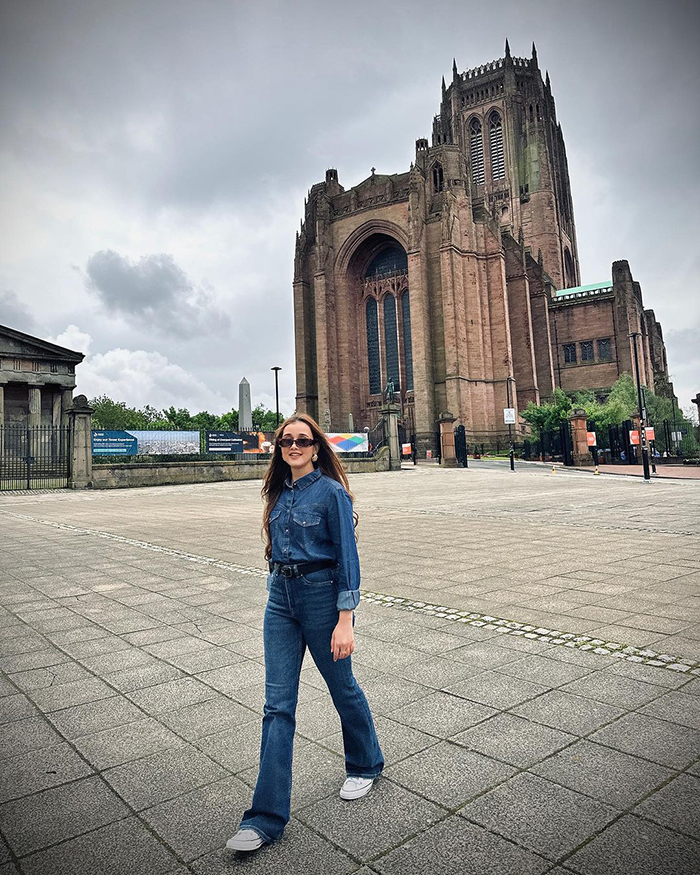 Phương tiện di chuyển du lịch thành phố Liverpool Anh