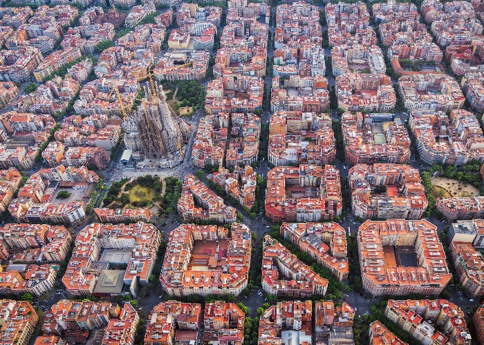 Kinh nghiệm lưu trú tại Khu Eixample khi du lịch Barcelona 