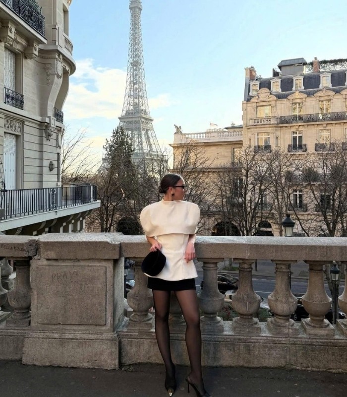 Góc chụp hình đẹp với tháp Eiffel - Đại lộ Camoëns