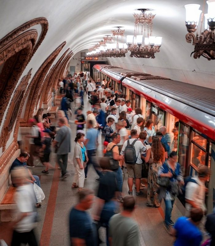 Ga tàu điện ngầm Moscow Nga