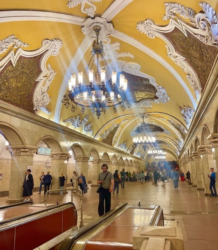 Kinh nghiệm đi tàu điện ngầm Moscow