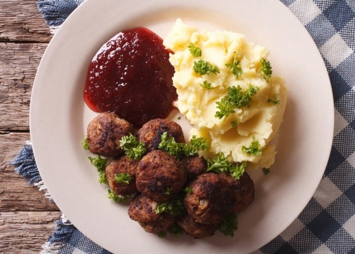 Món ăn nổi tiếng tại Thụy Điển - Thịt viên Kottbullar
