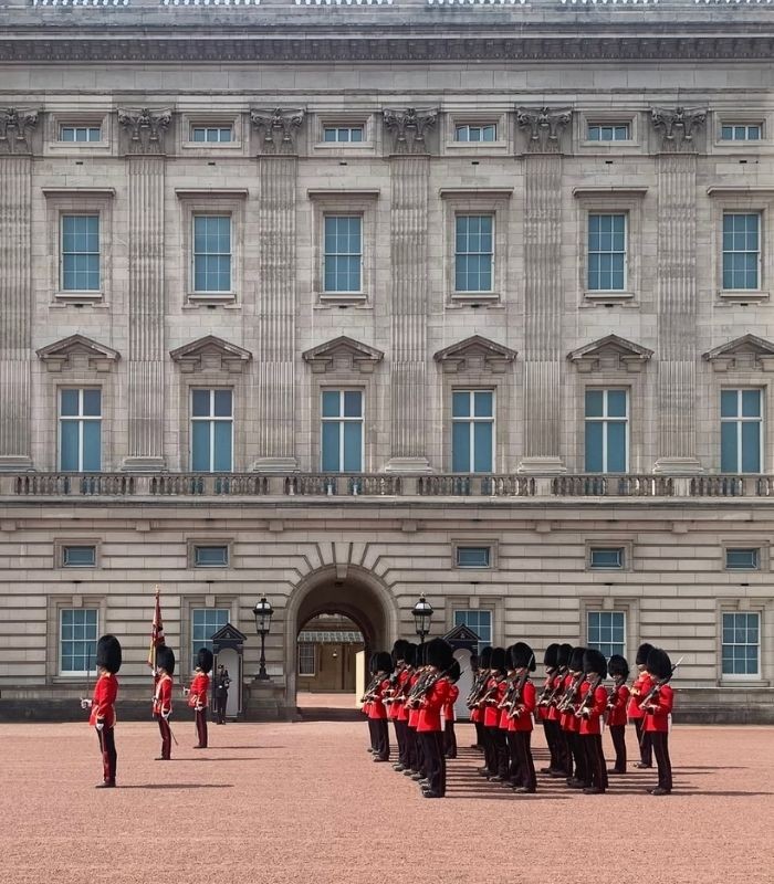 Lễ đổi gác tại Cung điện Buckingham Anh