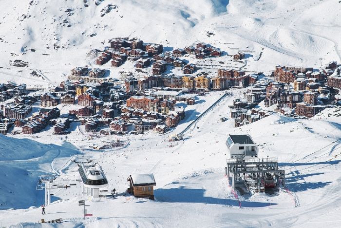 Val Thorens là khu nghỉ mát trượt tuyết nổi tiếng châu Âu. - kinh nghiệm du lịch Châu Âu mùa đông