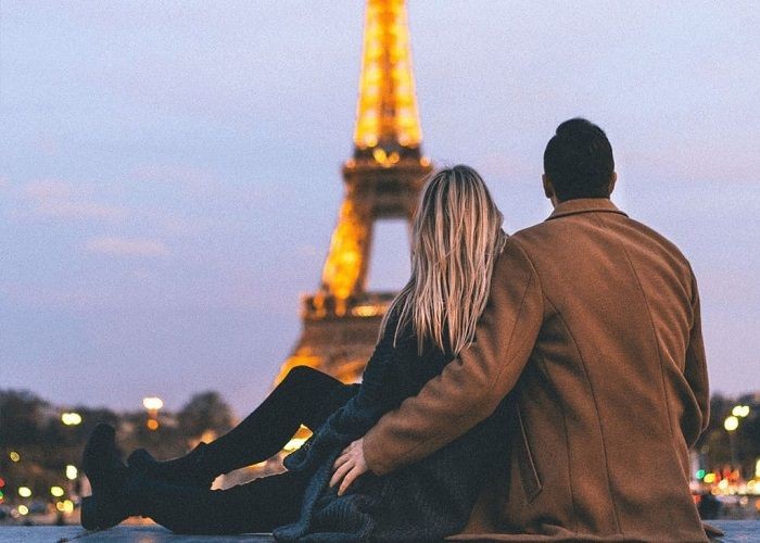 Tránh mang nhiều tiền mặt vì có thể trở thành mục tiêu của kẻ xấu - Du lịch châu âu không nên mang gì