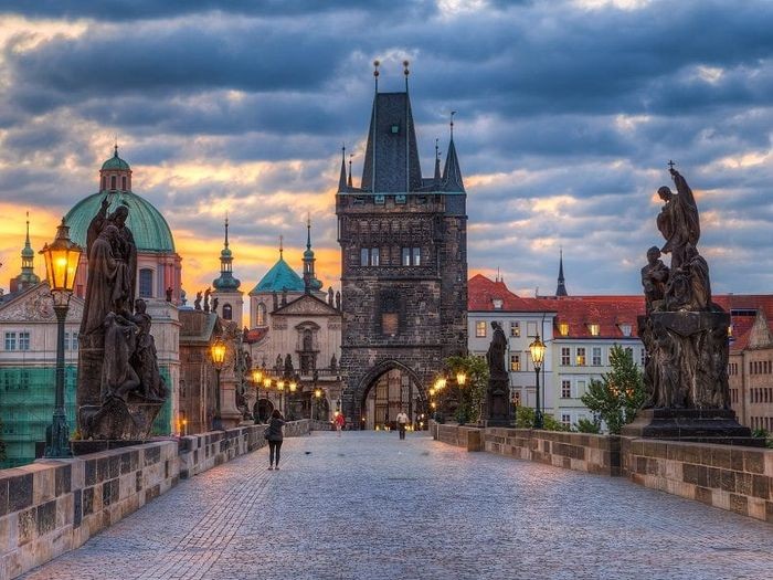 Thủ đô Praha lung linh về đêm.- các địa điểm du lịch ở cộng hòa séc