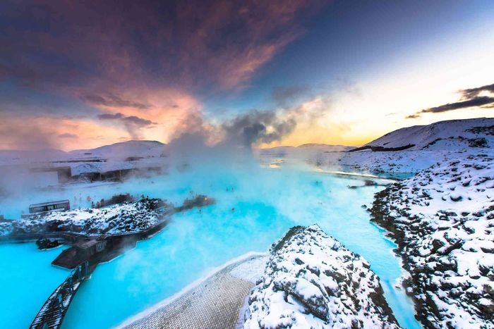 Hồ nước huyền ảo kích thích trí tò mò của du khách.- cảnh đẹp iceland