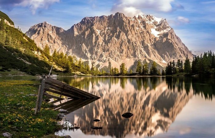 Khối núi Zugspitze của nước Đức - địa điểm du lịch Đức