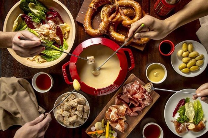 Món ăn ngon độc lạ đều được du khách thích thú. - Cảnh đẹp ở Thụy Điển