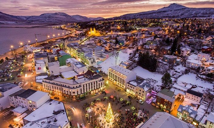 Akureyri, Iceland đẹp mộng mơ.-du lịch châu âu tháng 8
