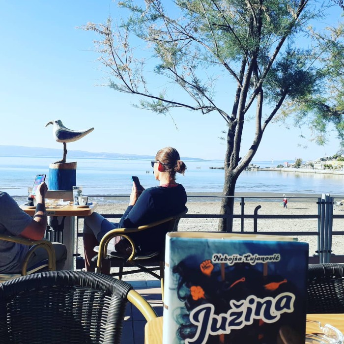 thành phố cổ Split Croatia bình yên bên ly cafe