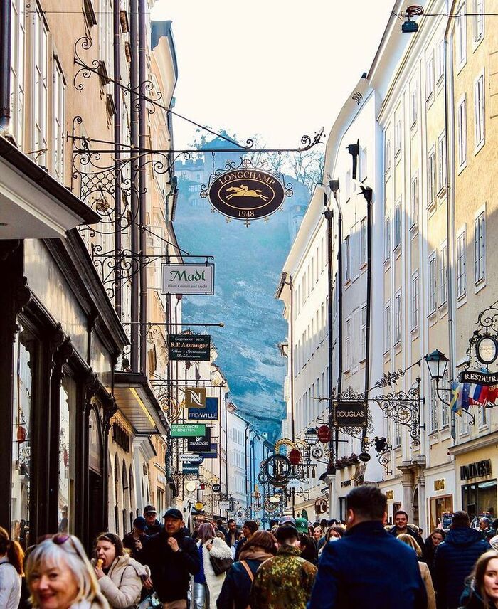 Kinh nghiệm du lịch Salzburg Áo tham quan phố cổ 