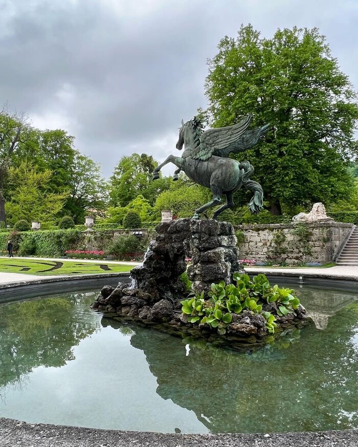 Kinh nghiệm du lịch Salzburg Áo chiêm ngưỡng vẻ đẹp cung điện Mirabell
