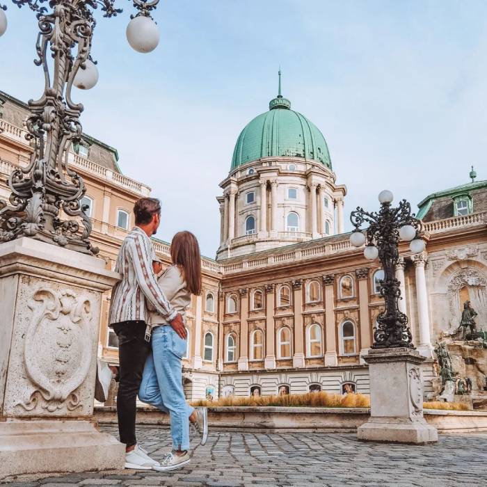 Chiêm ngưỡng kiến trúc độc đáo tại lâu đài Hoàng gia Buda Hungary