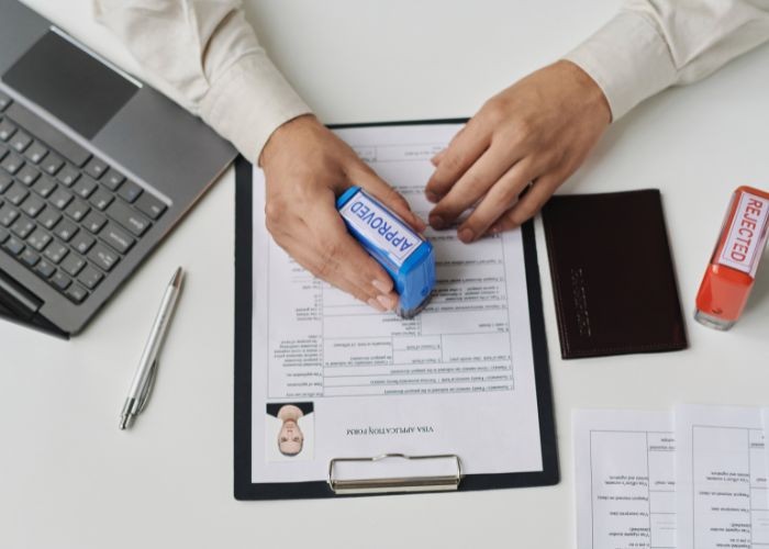 Nhận kết quả xin visa du lịch Anh qua email