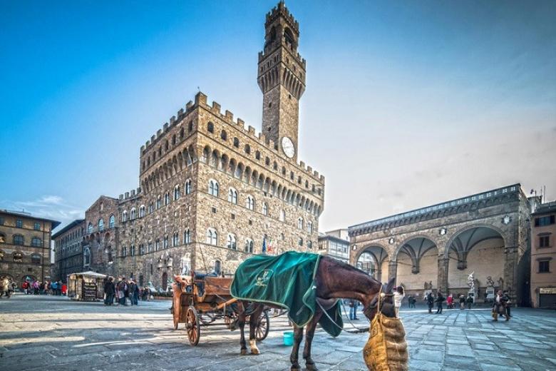 quảng trường Piazza della Signoria
