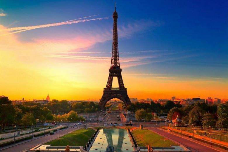 Tháp Eiffel