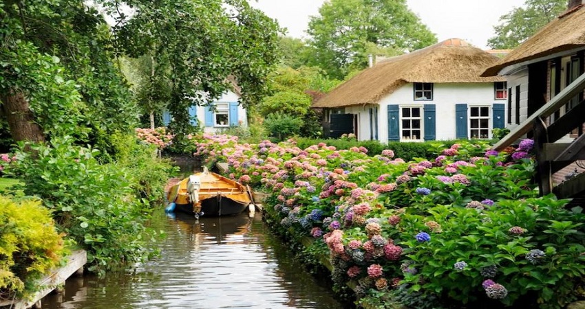 Ngôi làng Giethoorn