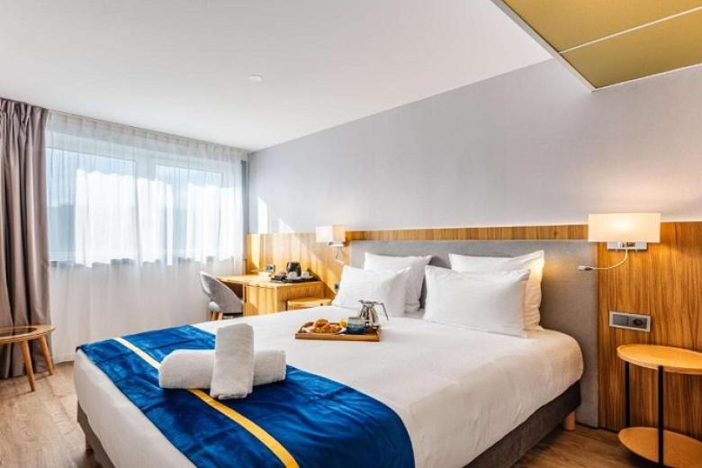 Brit Hotel Privilège Paris - Rosny