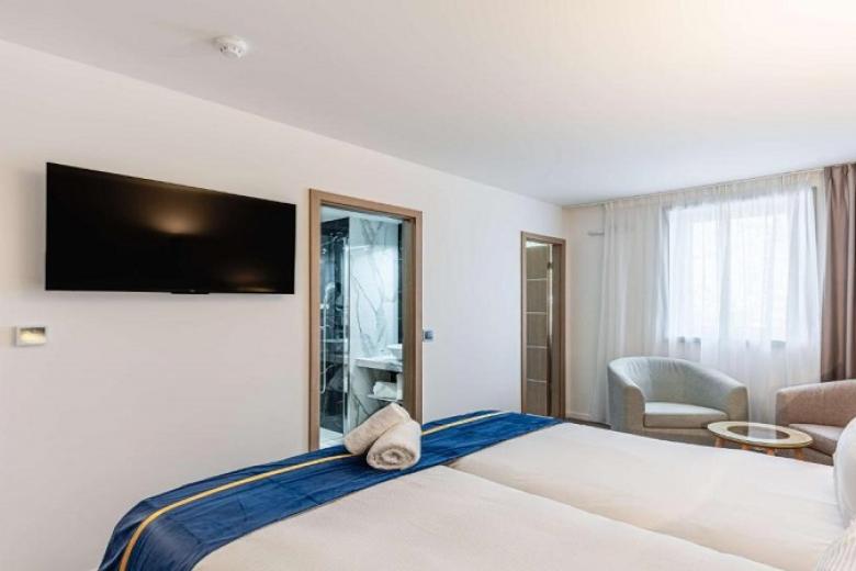 Brit Hotel Privilège Paris - Rosny