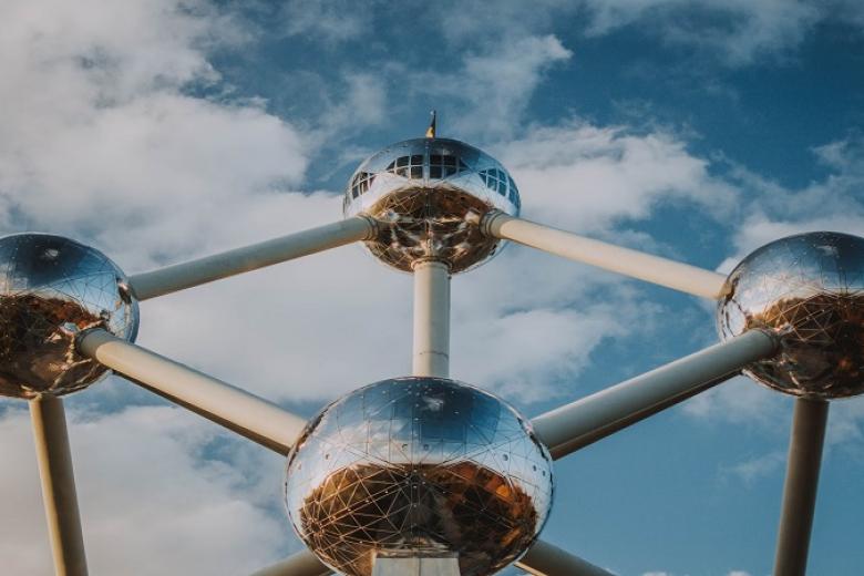 Mô hình phân tử ATOMIUM