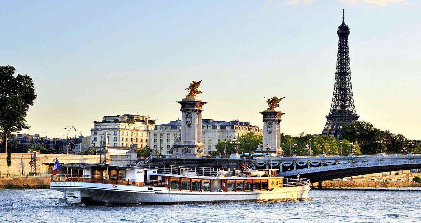 Du thuyền sông Seine