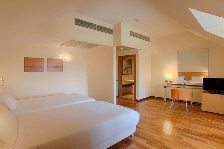 Hotel NH Milano 2